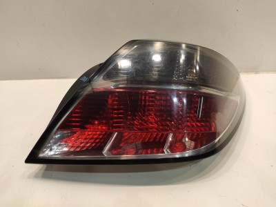 PILOTO TRASERO DERECHO OPEL ASTRA 2006