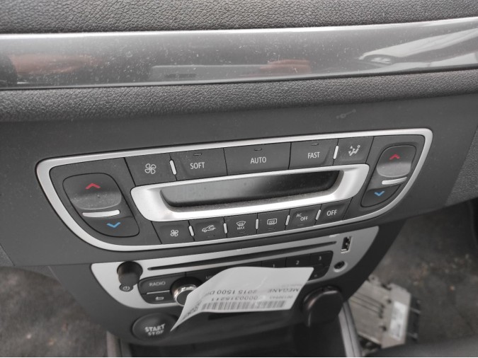 MANDO CALEFACCION RENAULT MEGANE 2015