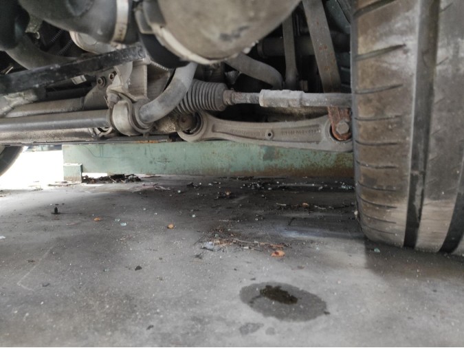 BRAZO SUSPENSION INFERIOR DELANTERO DERECHO AUDI A4 2010