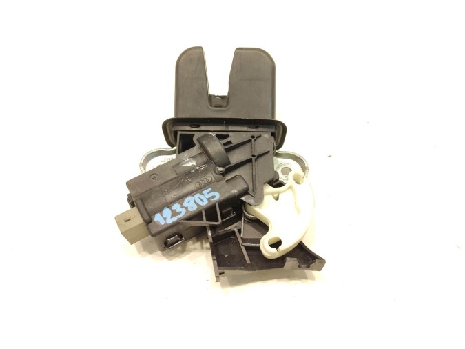 CERRADURA PORTON TRASERO AUDI A5 2008