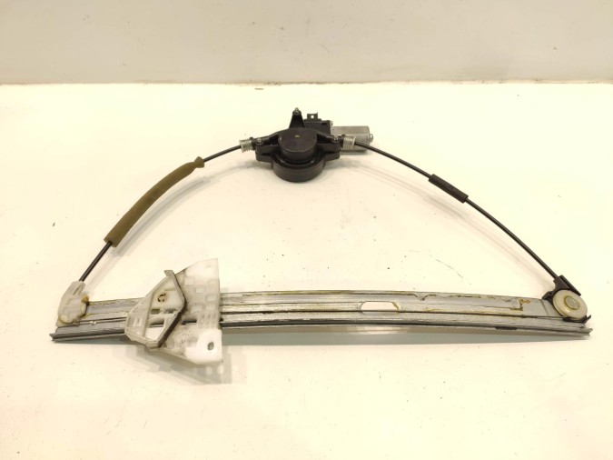 ELEVALUNAS DELANTERO IZQUIERDO MAZDA 2 2010
