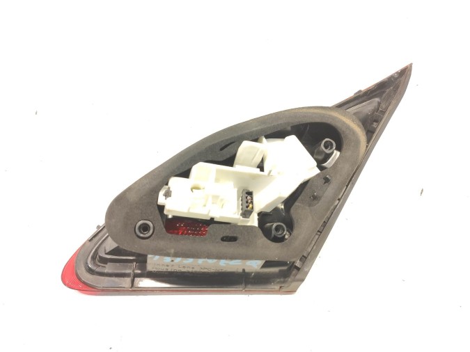 PILOTO TRASERO IZQUIERDO OPEL ASTRA 2012