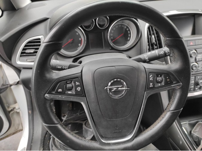 VOLANTE OPEL ASTRA 2012