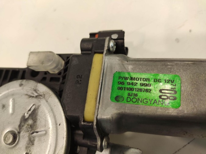 ELEVALUNAS DELANTERO DERECHO CHEVROLET AVEO 2011