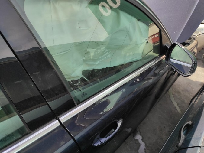 ELEVALUNAS DELANTERO DERECHO TOYOTA YARIS 2010