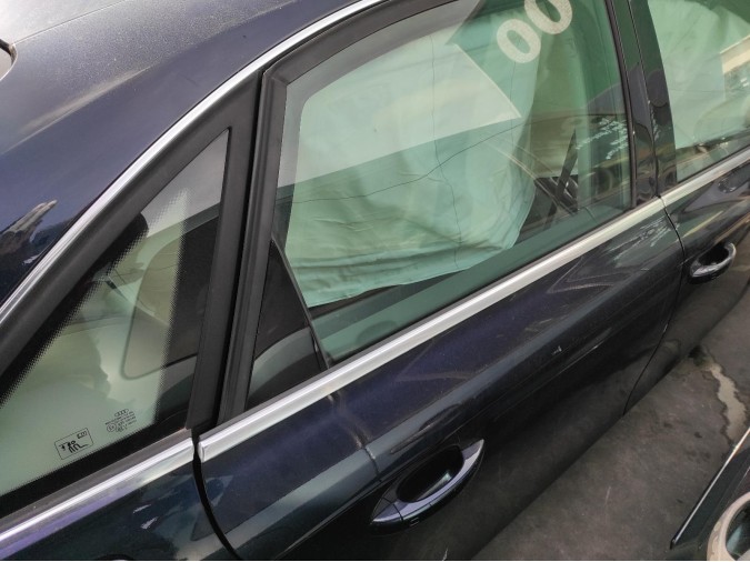 ELEVALUNAS TRASERO DERECHO TOYOTA YARIS 2010