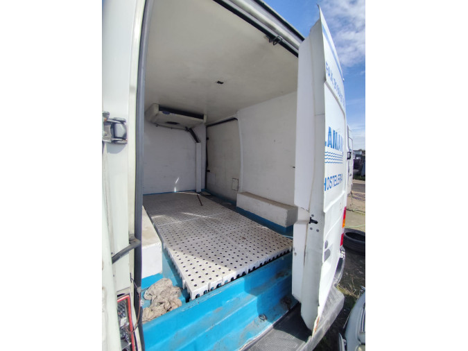 FORD TRANSIT AÑO 2005