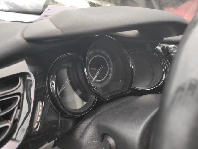 CUADRO INSTRUMENTOS CITROEN C3 2012