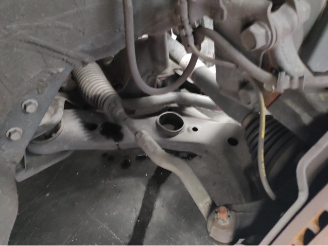 BRAZO SUSPENSION INFERIOR DELANTERO DERECHO TOYOTA VERSO 2017
