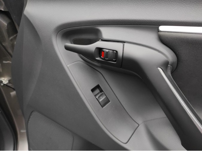 CERRADURA PUERTA TRASERA IZQUIERDA TOYOTA VERSO 2017