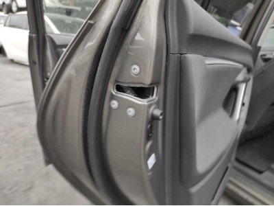 CERRADURA PUERTA DELANTERA DERECHA TOYOTA VERSO 2017
