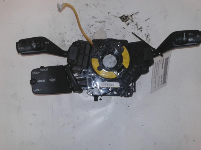 MANDO MULTIFUNCION FORD FOCUS 2010