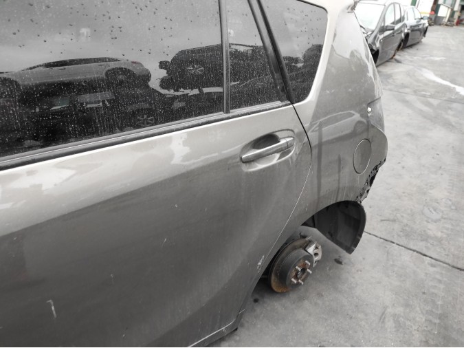 CERRADURA PUERTA DELANTERA DERECHA TOYOTA VERSO 2017