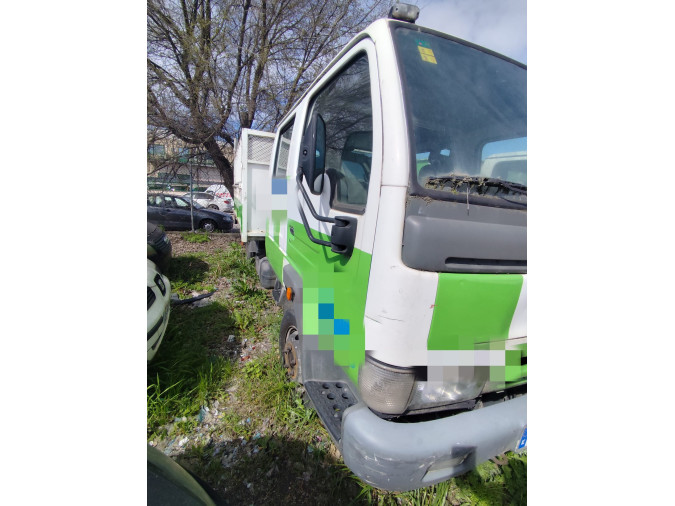 NISSAN CABSTAR 2002