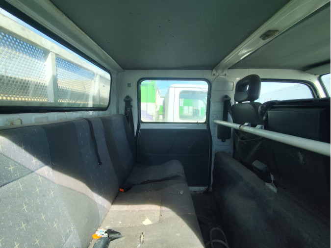 NISSAN CABSTAR 2002
