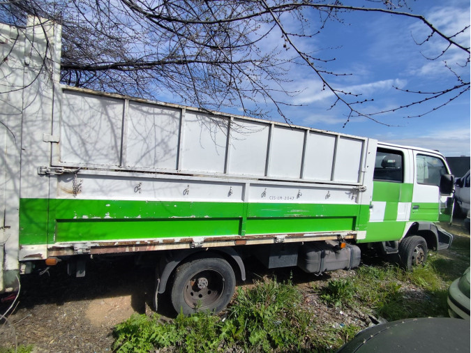 NISSAN CABSTAR 2002