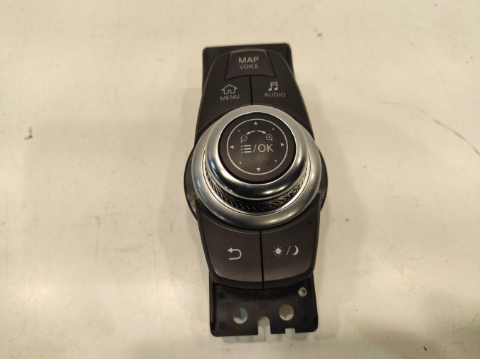 sistema navegacion gps INFINITI QX30 2017