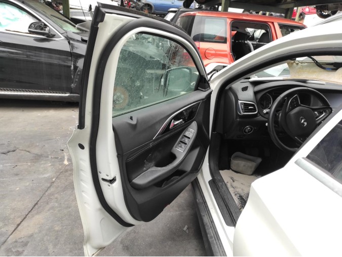 ELEVALUNAS DELANTERO IZQUIERDO INFINITI QX30 2017