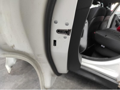 CERRADURA PUERTA TRASERA IZQUIERDA TOYOTA C-HR 2017