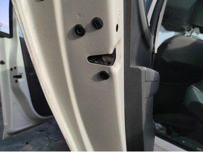CERRADURA PUERTA TRASERA IZQUIERDA SKODA FABIA 2016