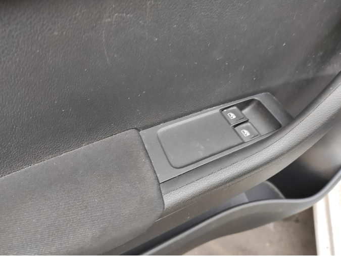ELEVALUNAS DELANTERO IZQUIERDO SKODA FABIA 2016