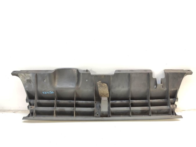 REJILLA DELANTERA RENAULT MEGANE 1991