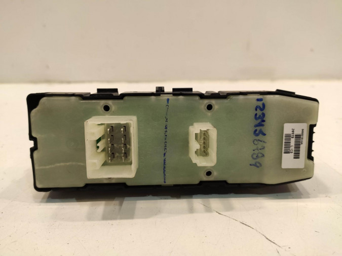 MANDO ELEVALUNAS DELANTERO IZQUIERDO CHRYSLER SEBRING 2009