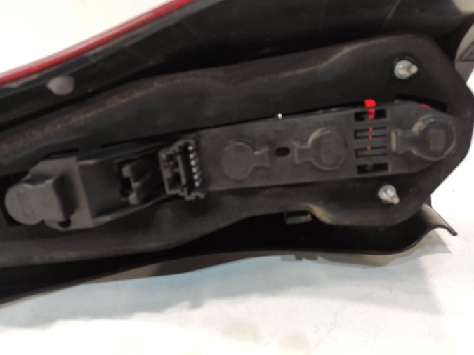 PILOTO TRASERO IZQUIERDO RENAULT MEGANE 2005