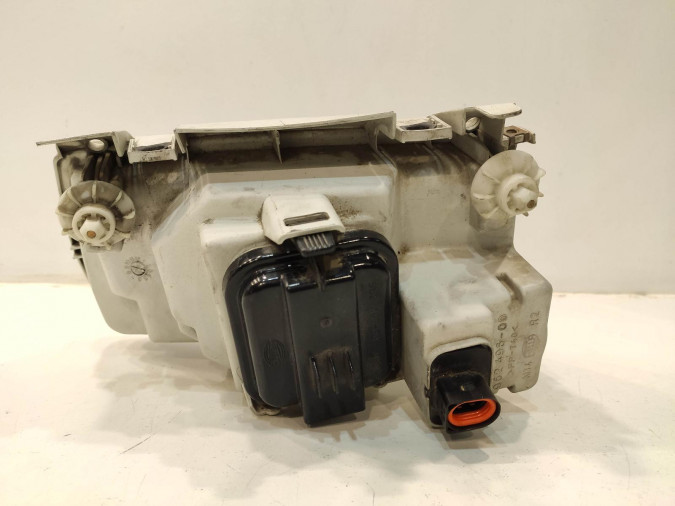FARO DELANTERO DERECHO VOLKSWAGEN POLO 1997