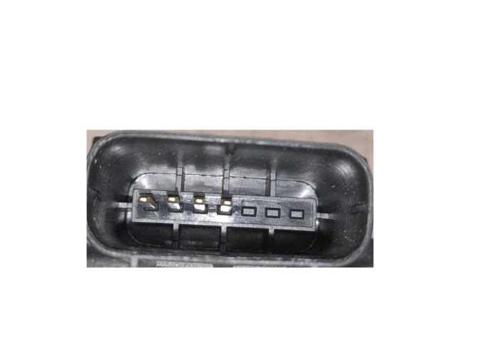 CERRADURA PUERTA DELABNTERA DERECHA KIA SORENTO 2011