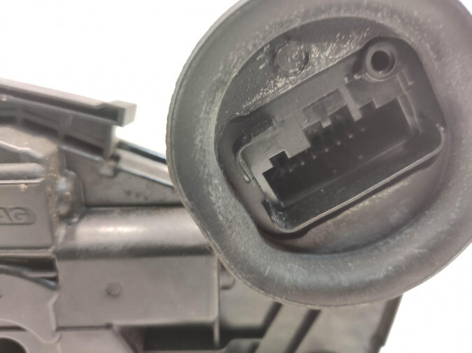 CERRADURA PUERTA TRASERA DERECHA VOLKSWAGEN GOLF 2009