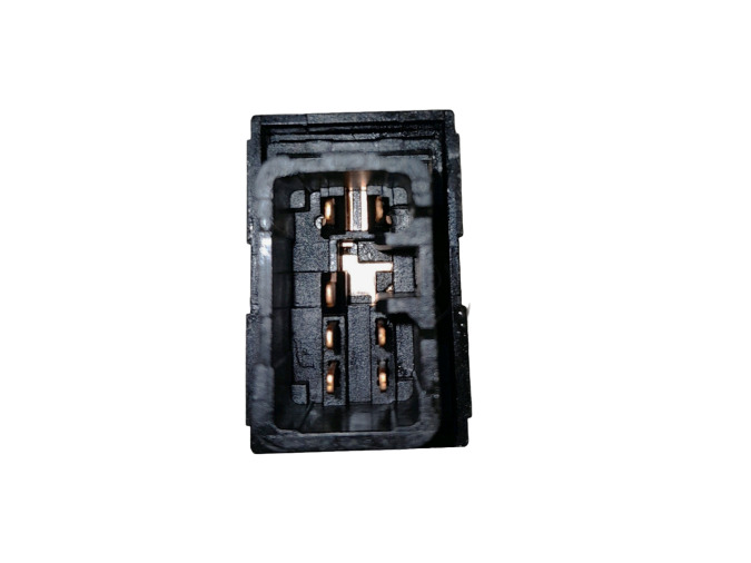 INTERRUPTOR LEVALUNAS TRASERO DERECHO KIA SPORTAGE 2016