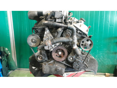 MOTOR CON ACCESORIOS Y CAJA DE CAMBIOS JAGUAR S-TYPE 1999