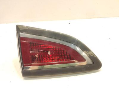 PILOTO TRASERO IZQUIERDO INTERIOR RENAULT SCENIC 2014
