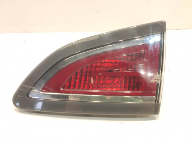 PILOTO TRASERO DERECHO INTERIOR RENAULT SCENIC 2014