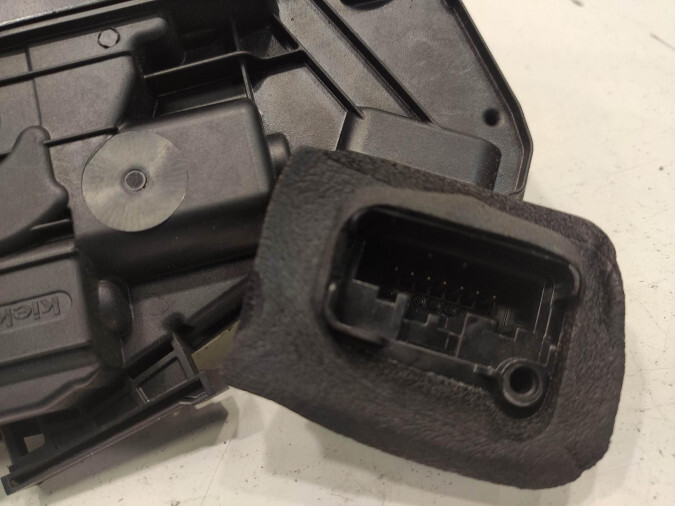 CERRADURA PUERTA TRASERA IZQUIERDA VOLKSWAGEN GOLF 2013