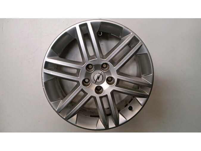 LLANTA OPEL VECTRA 2004