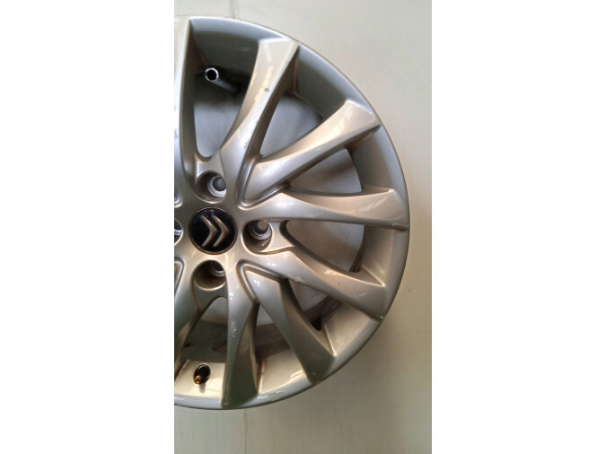LLANTA KIA SPORTAGE 2014