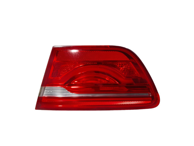PILOTO TRASERO DERECHO INTERIOR JAGUAR XE 2015