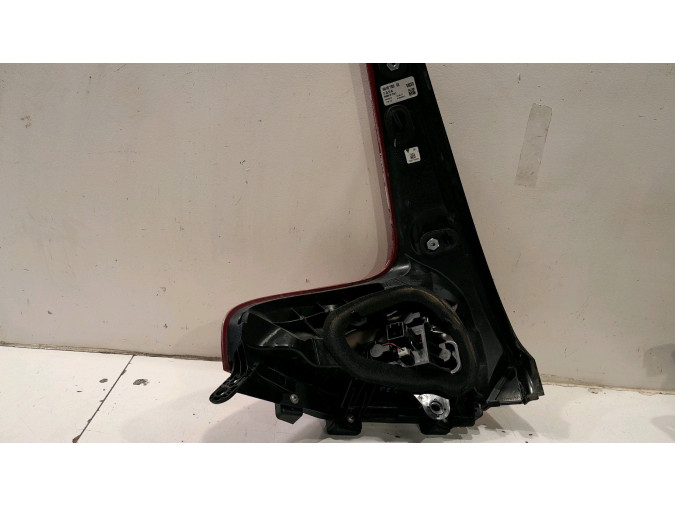PILOTO TRASERO DERECHO MERCEDES C 220 BLUETEC / D ROJO / BLANCO 42178