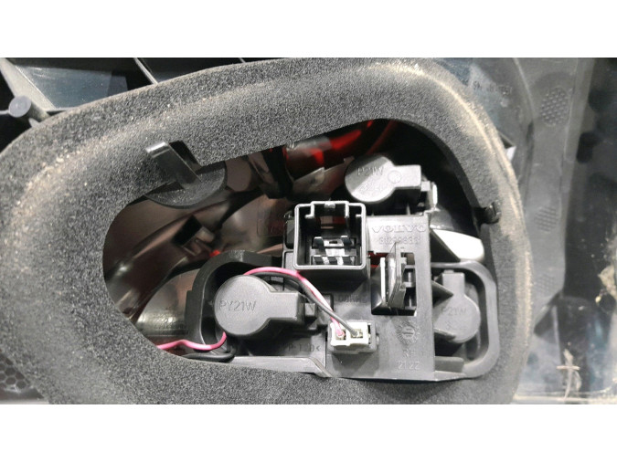 PILOTO TRASERO DERECHO MERCEDES C 220 BLUETEC / D ROJO / BLANCO 42178
