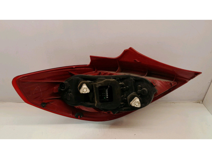 PILOTO TRASERO DERECHO OPEL CORSA 2012
