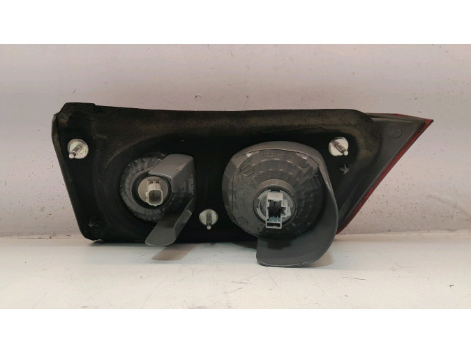 PILOTO TRASERO DERECHO HONDA ACCORD 2006