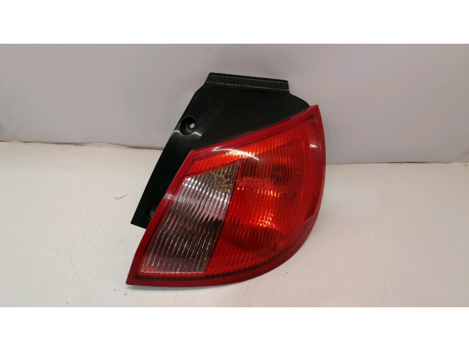 PILOTO TRASERO DERECHO MITSUBISHI COLT 2008