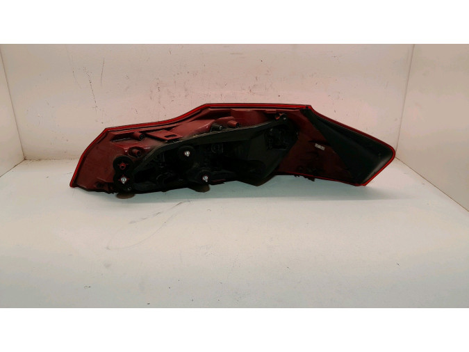 PILOTO TRASERO IZQUIERDO OPEL INSIGNIA 2011