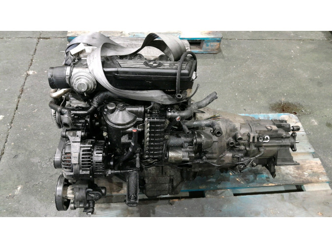 MOTOR CON ACCESORIOS Y CAJA DE CAMBIOS BMW 318TDS 1995