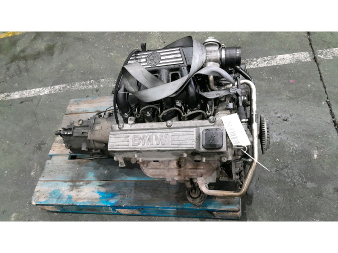 MOTOR CON ACCESORIOS Y CAJA DE CAMBIOS BMW 318TDS 1995