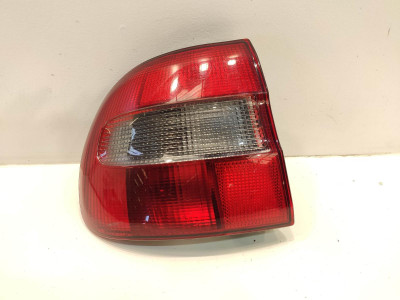 PILOTO TRASERO IZQUIERDO OPEL VECTRA 1999