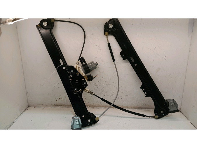 ELEVALUNAS DELANTERO IZQUIERDO BMW 520D 2008