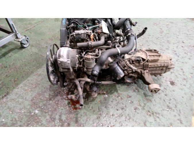 MOTOR CON ACCESORIOS Y CAJA DE CAMBIOS VOLKSWAGEN PASSAT 2000